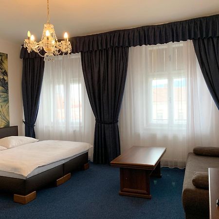 Hotel Ruzek Hranice  Luaran gambar