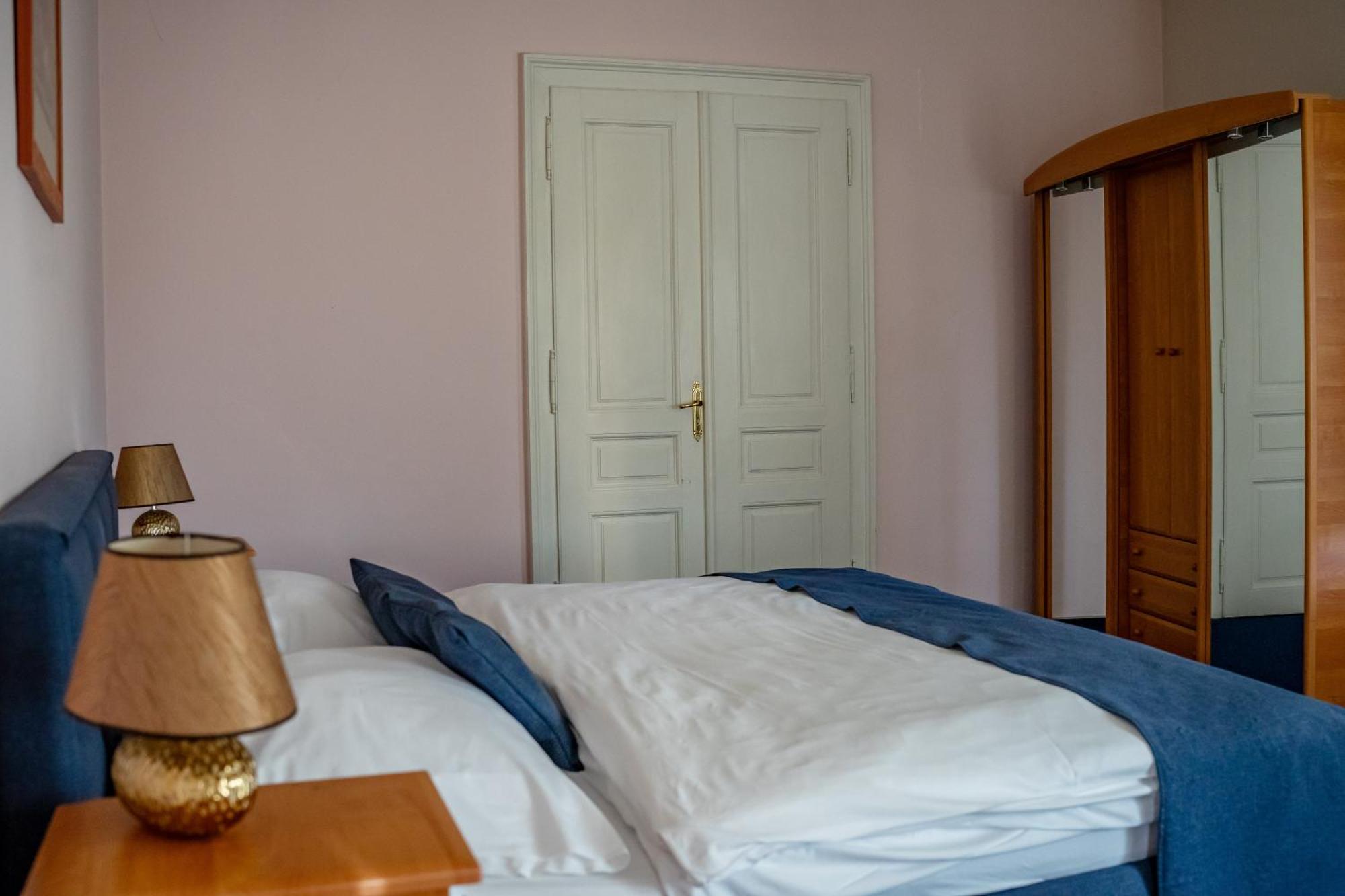 Hotel Ruzek Hranice  Luaran gambar