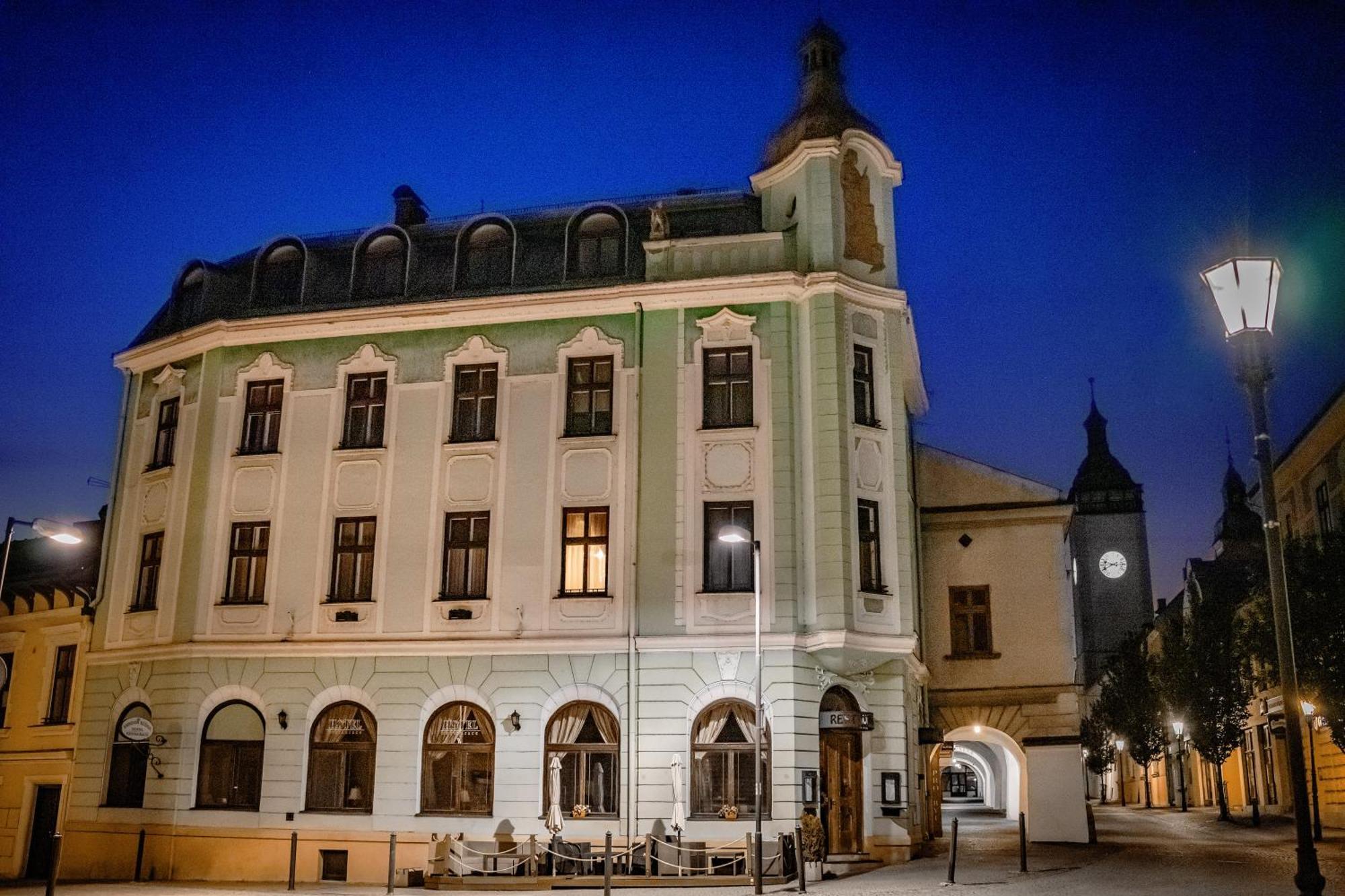 Hotel Ruzek Hranice  Luaran gambar