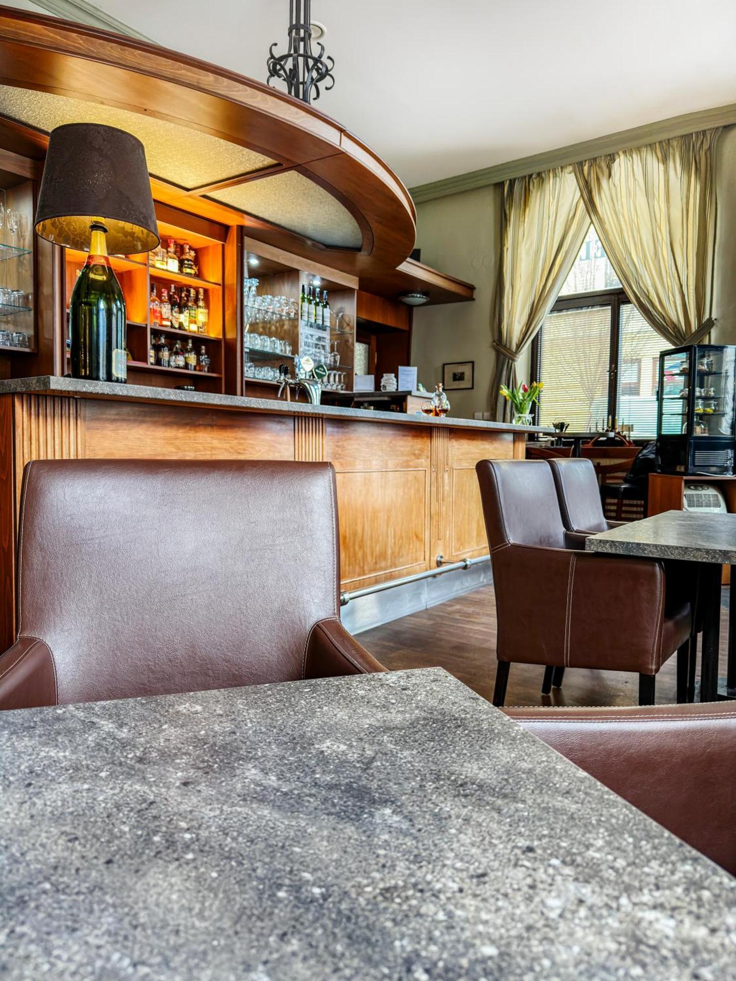 Hotel Ruzek Hranice  Luaran gambar