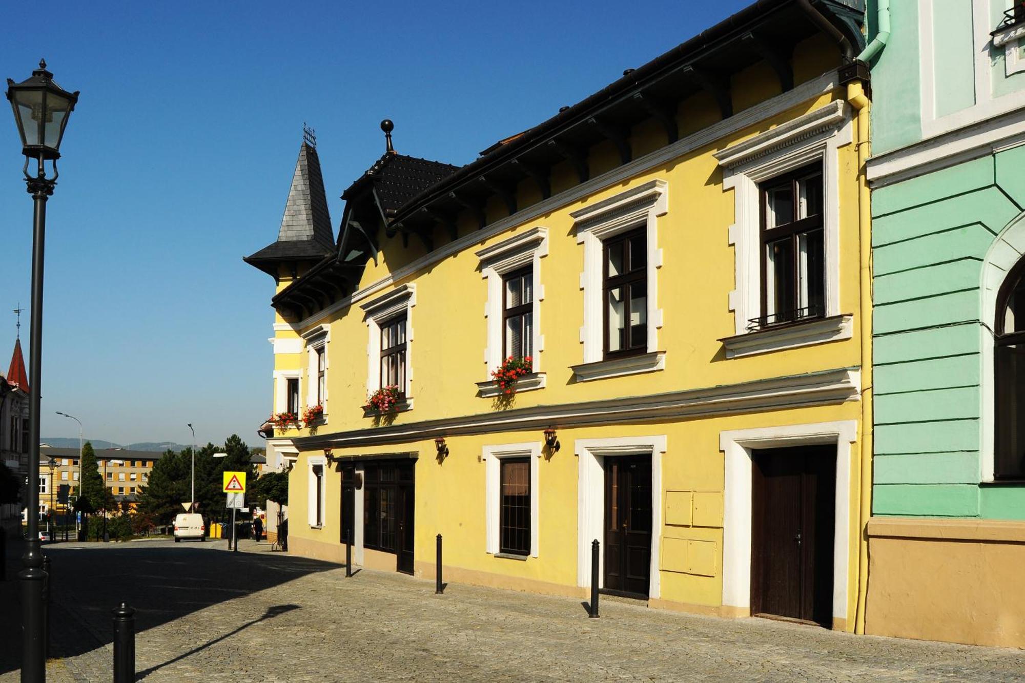 Hotel Ruzek Hranice  Luaran gambar
