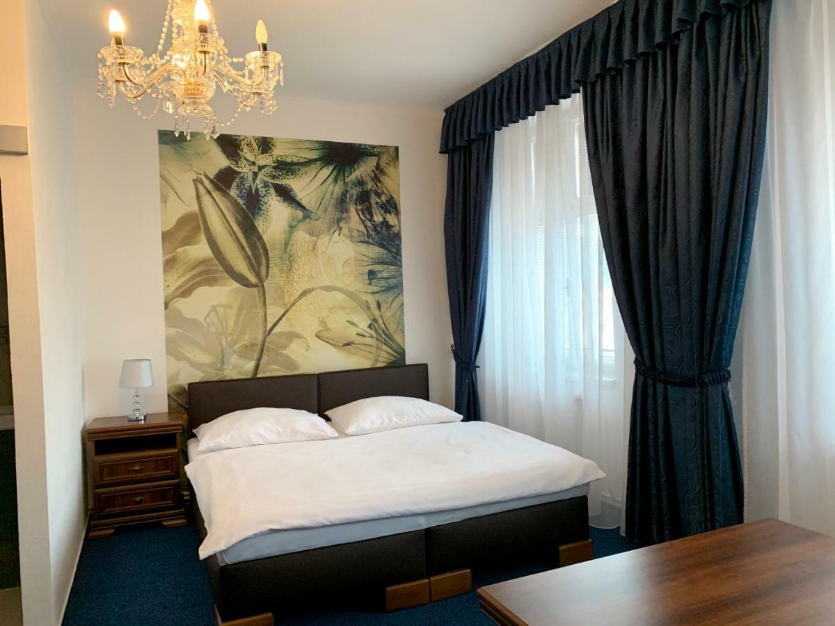 Hotel Ruzek Hranice  Luaran gambar